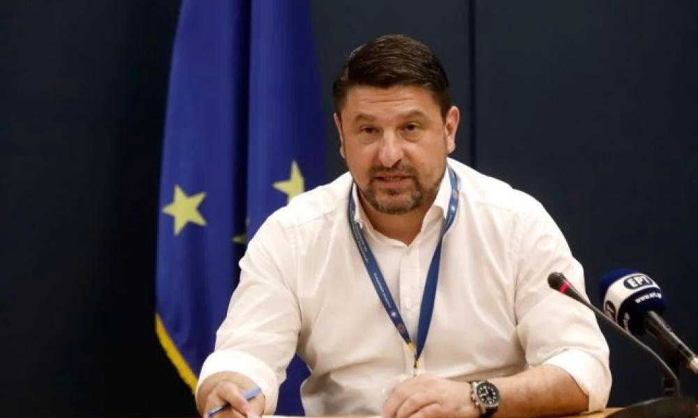Χαρδαλιάς: ''Τέλος'' στην χρήση μάσκας από αύριο